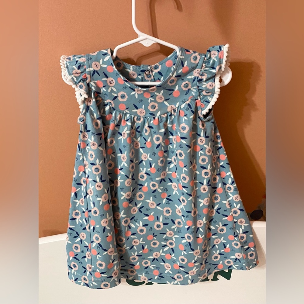 Mac and Moon Dress.  Floral. Sz 18 mo
